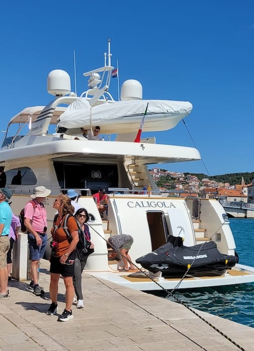 yacht